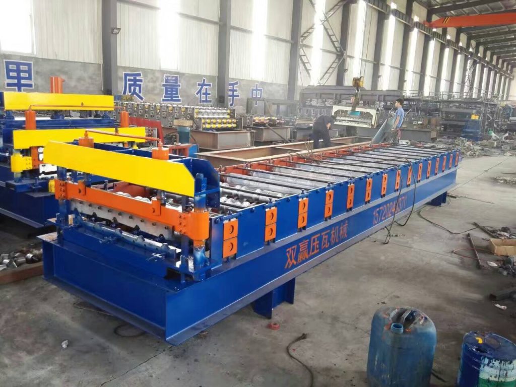 840-type color steel tile press machine.