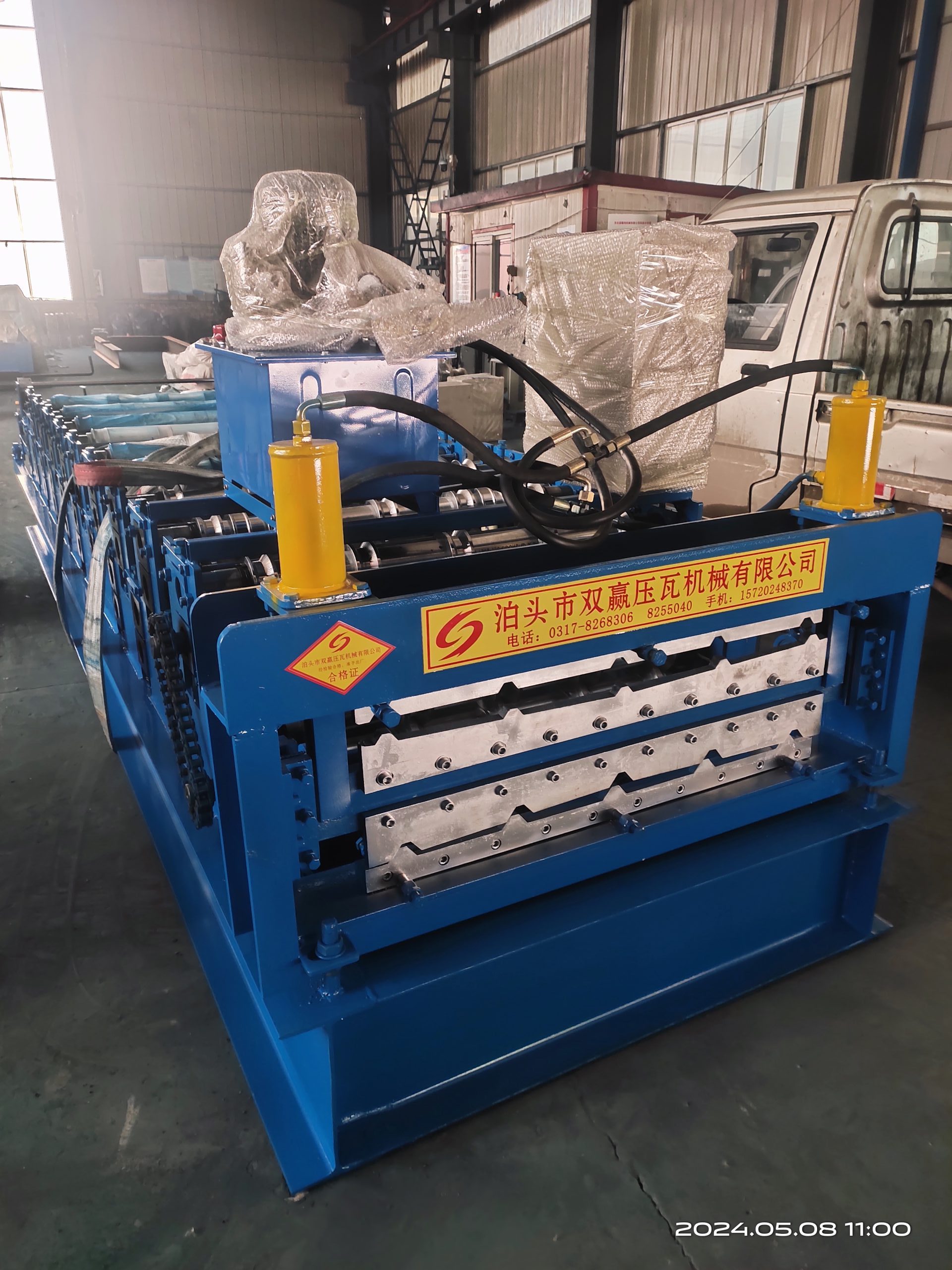 colore steel tile press achine